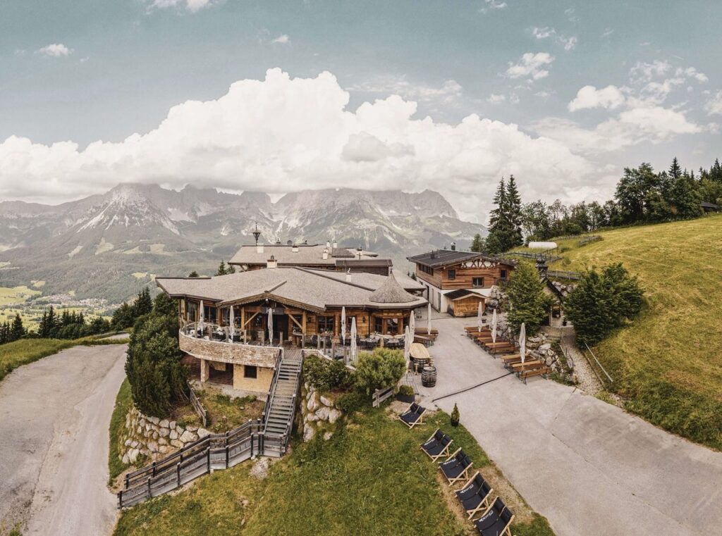 Hochzeitslocation in Tirol, heiraten in den Bergen von Österreich, elegante Hochzeitslocation Jazz Almresort, Hochzeitsplanung in Österreich